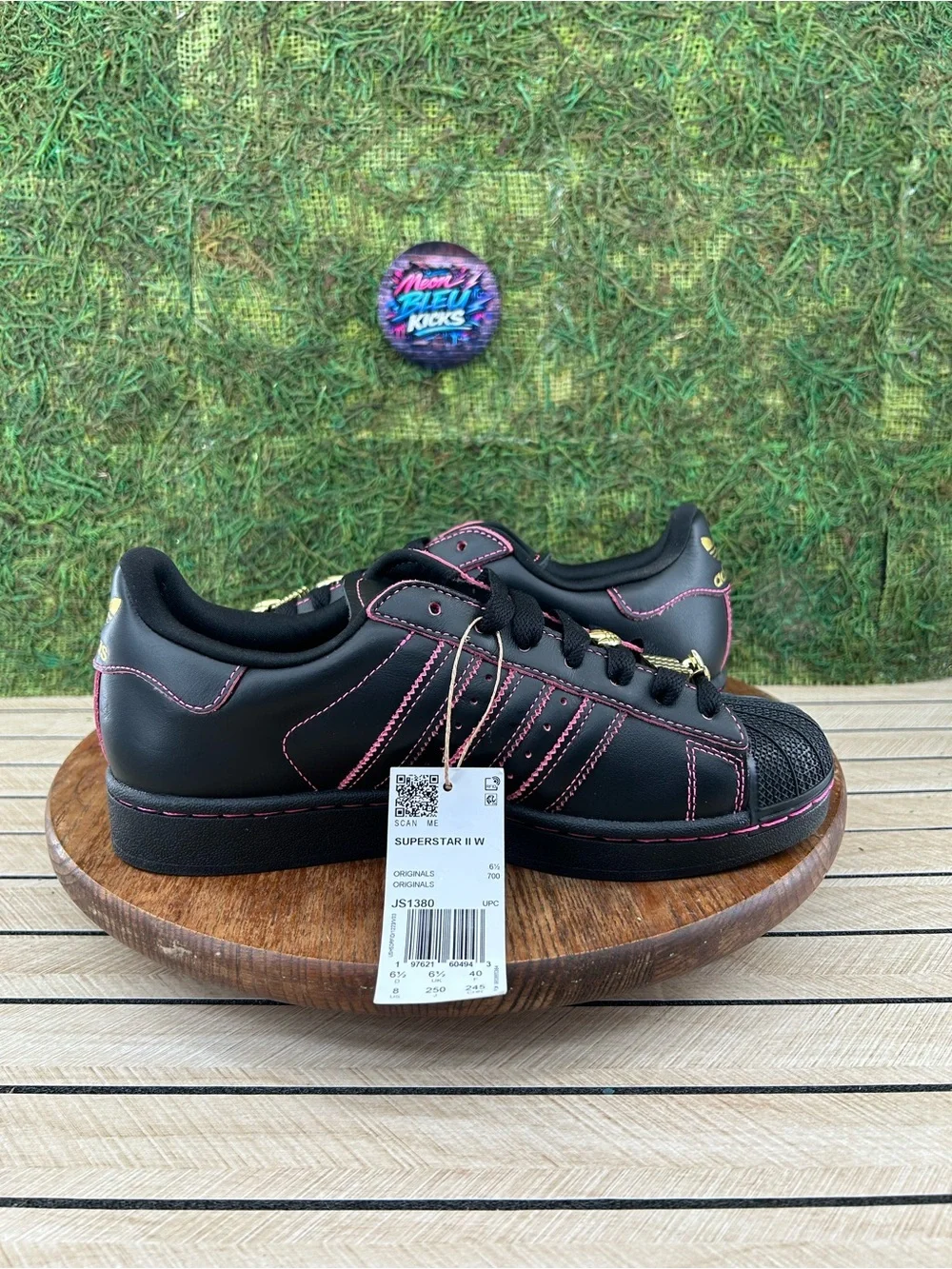Adidas Superstar Core Black Gold Red